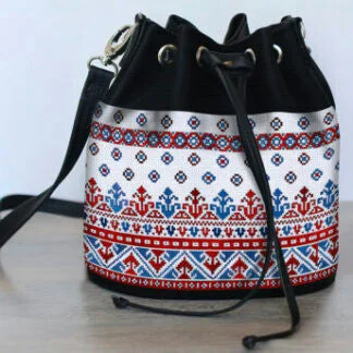 stitchbystitchneedlepoint224893
